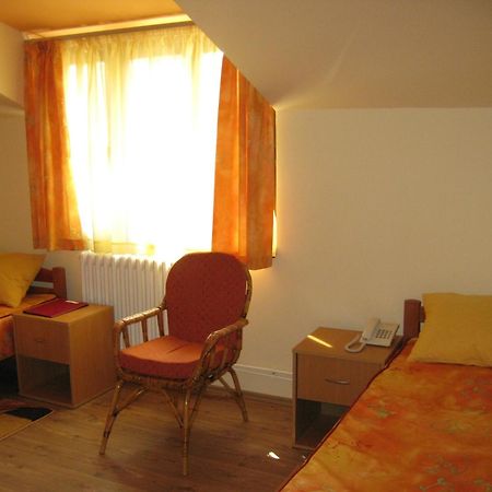 Hostel Oasis Belgrad Dış mekan fotoğraf