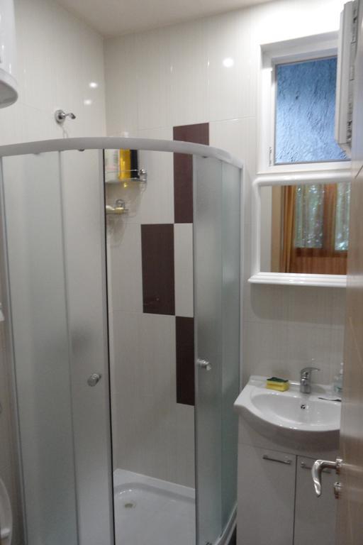Hostel Oasis Belgrad Oda fotoğraf